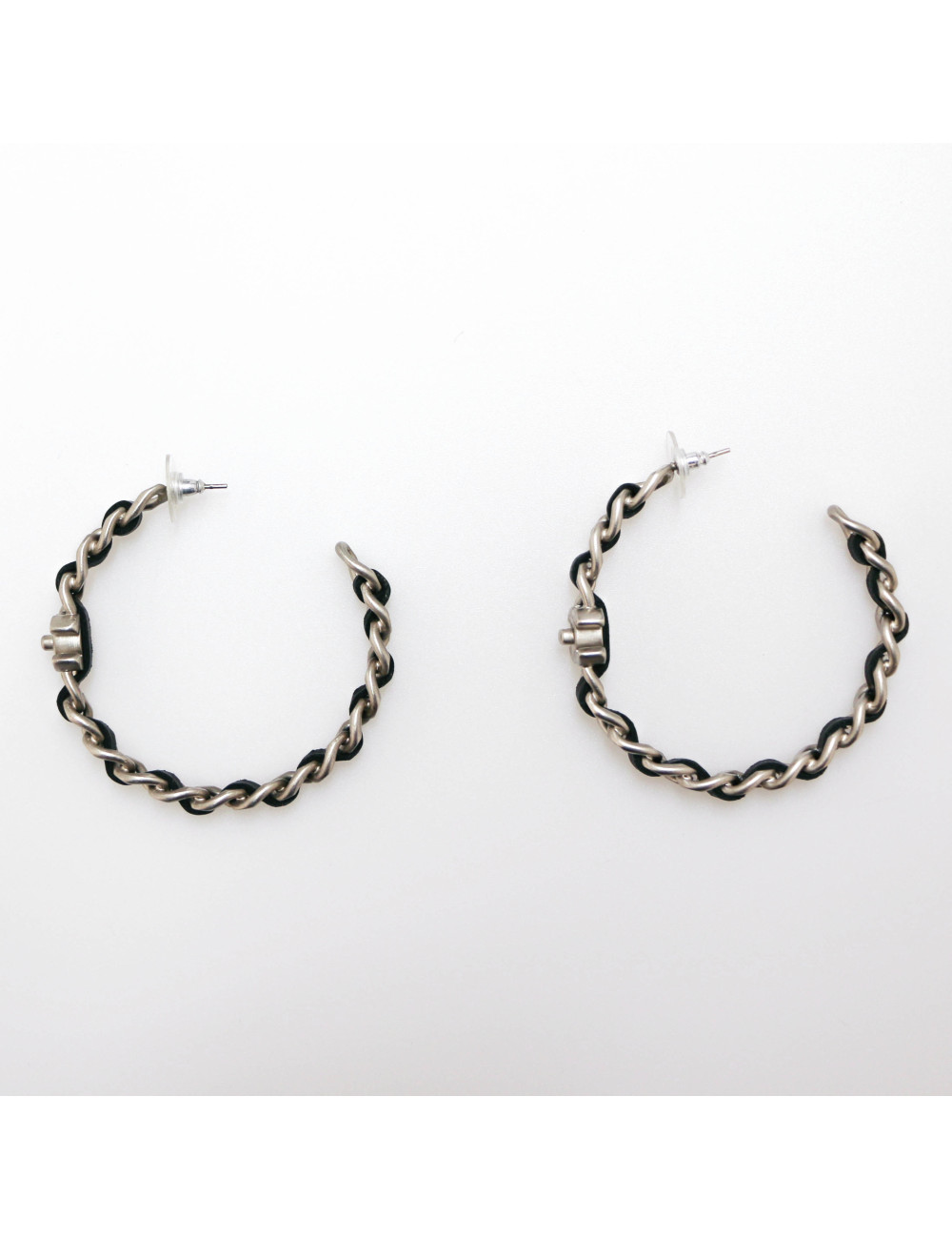 Créoles CHANEL métal entrelacé de cuir noir