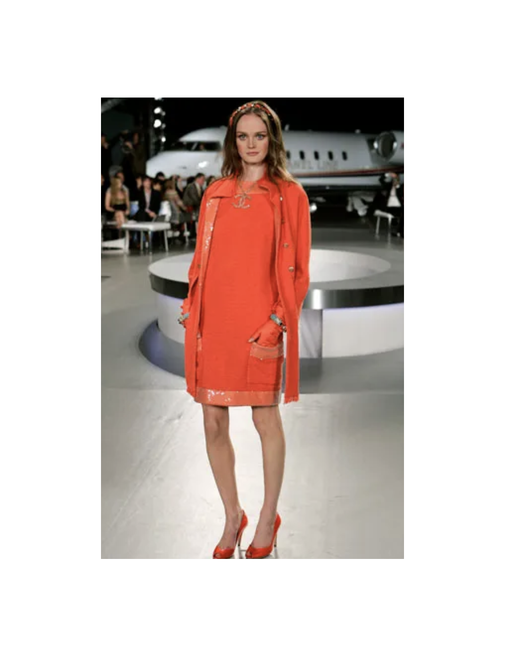 CHANEL 'Paris Los Angeles' Jacket in coral tweed and neck in sequins