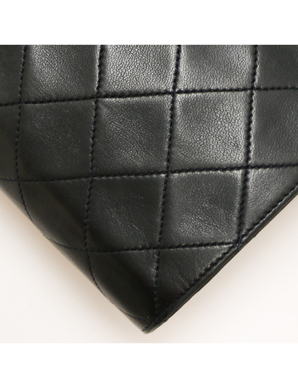 Sac CHANEL matelassé bleu Vintage