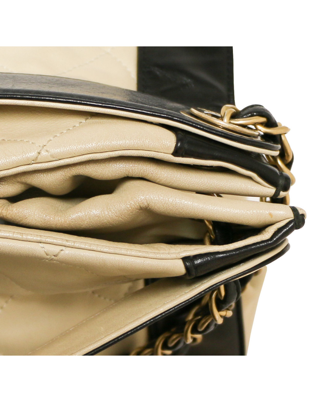 Sac CHANEL beige cuir d'agneau