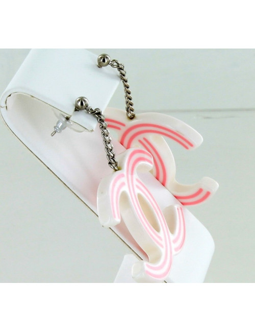 clous d'oreille CHANEL pendantes roses