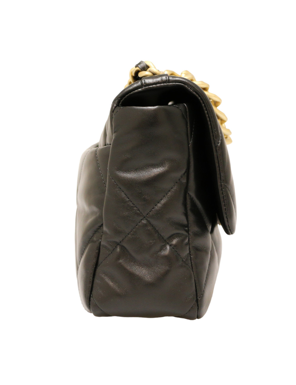 Le 19 CHANEL cuir noir 