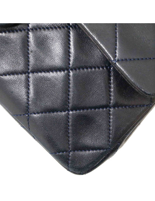 Petit Timeless Chanel bleu marine