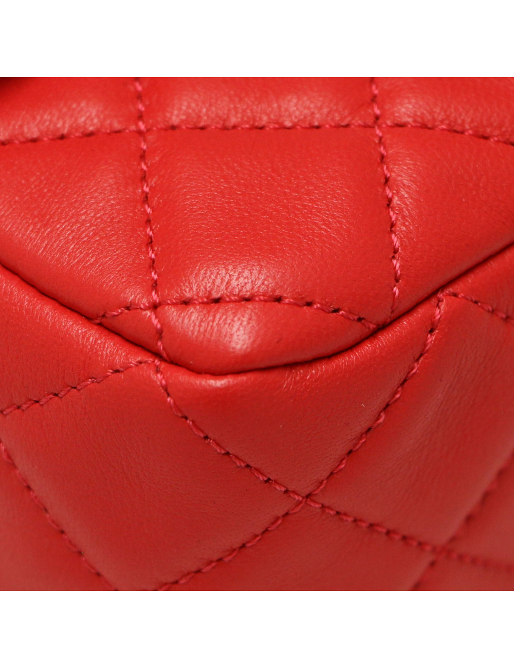  Mini classique CHANEL rouge chaine réglade 