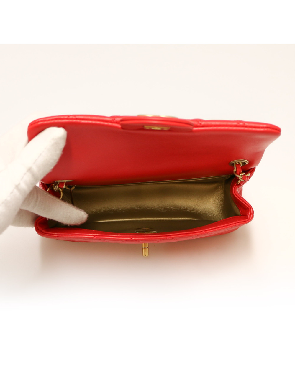 CHANEL Mini classique red with adjustable chain