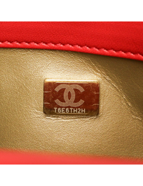 CHANEL Mini classique red with adjustable chain