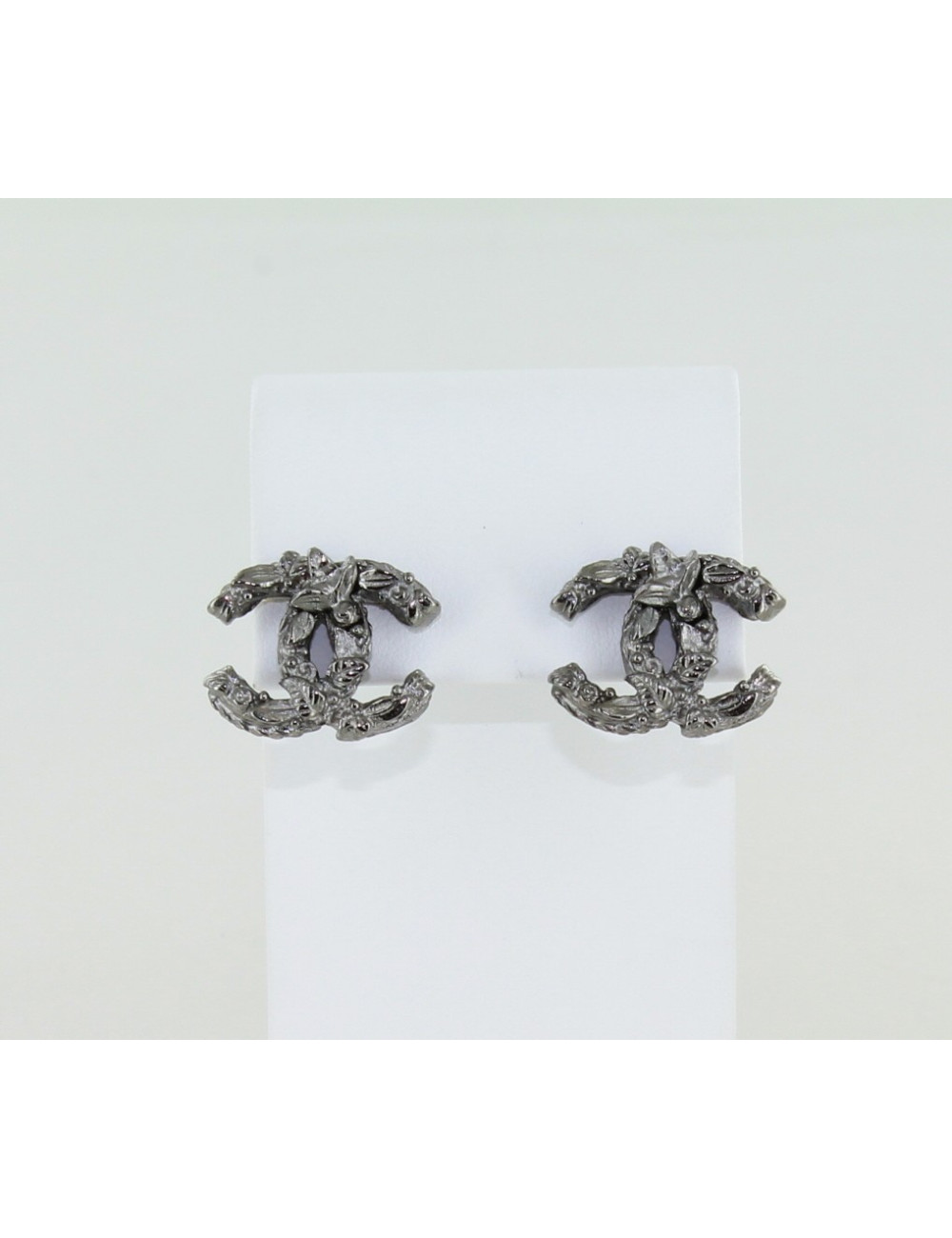 clous d'oreille CHANEL par Gossens