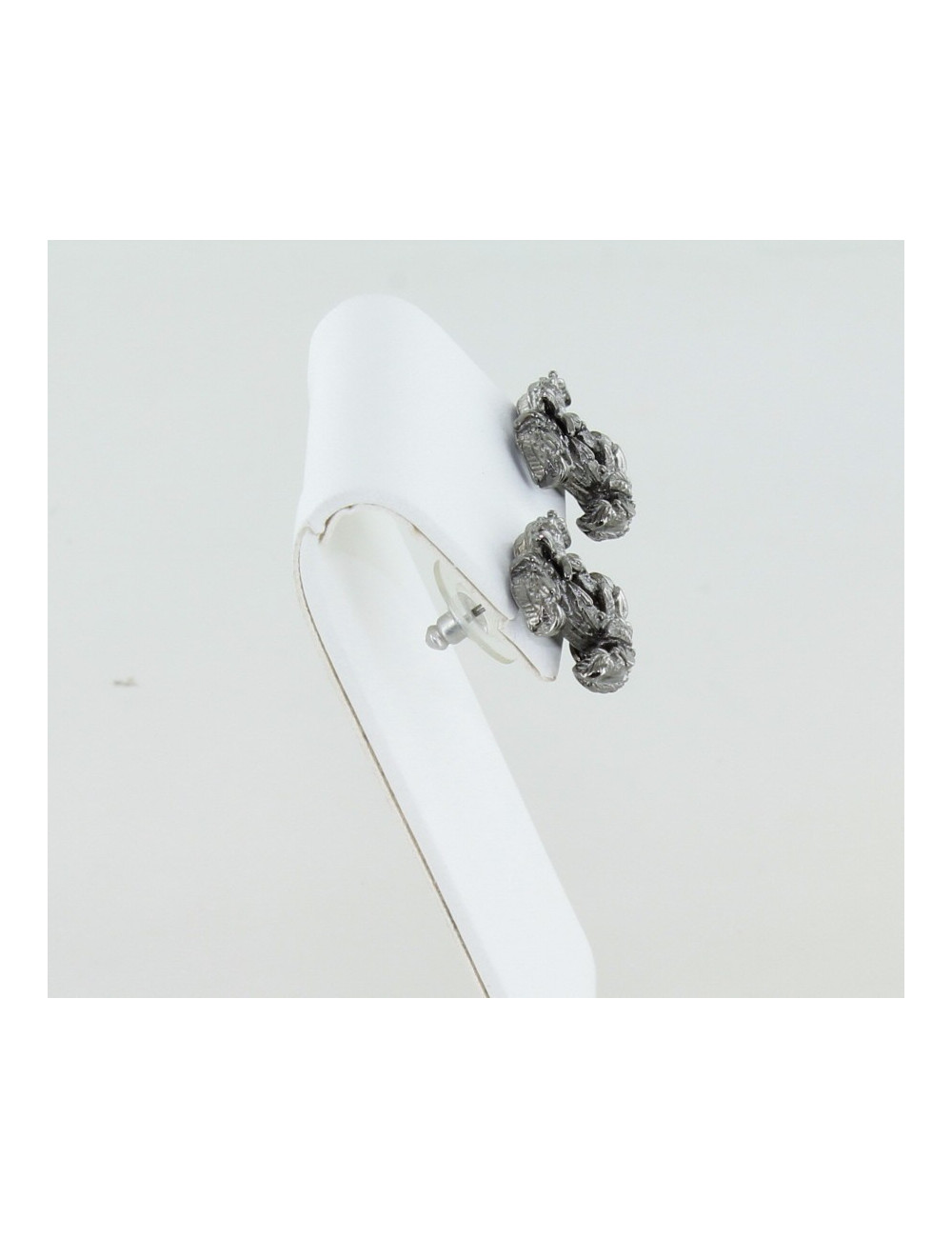 clous d'oreille CHANEL par Gossens