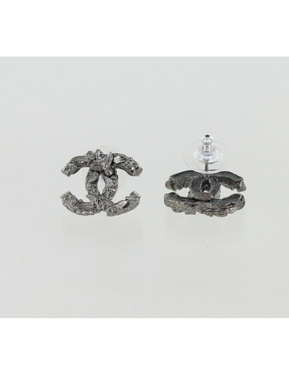 clous d'oreille CHANEL par Gossens