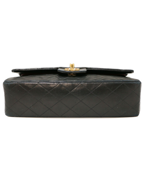 Sac Classique Chanel medium cuir d'agneau