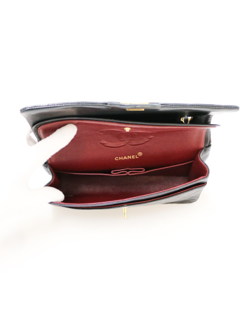 Sac Classique Chanel medium cuir d'agneau