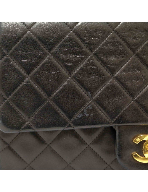 Sac Classique Chanel medium cuir d'agneau