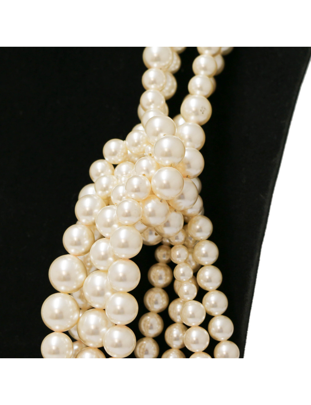 CHANEL multi-rows mother-of-pear beads long necklace