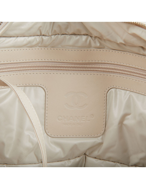 CHANEL Coccoon bag in tweed-like parachute canvas
