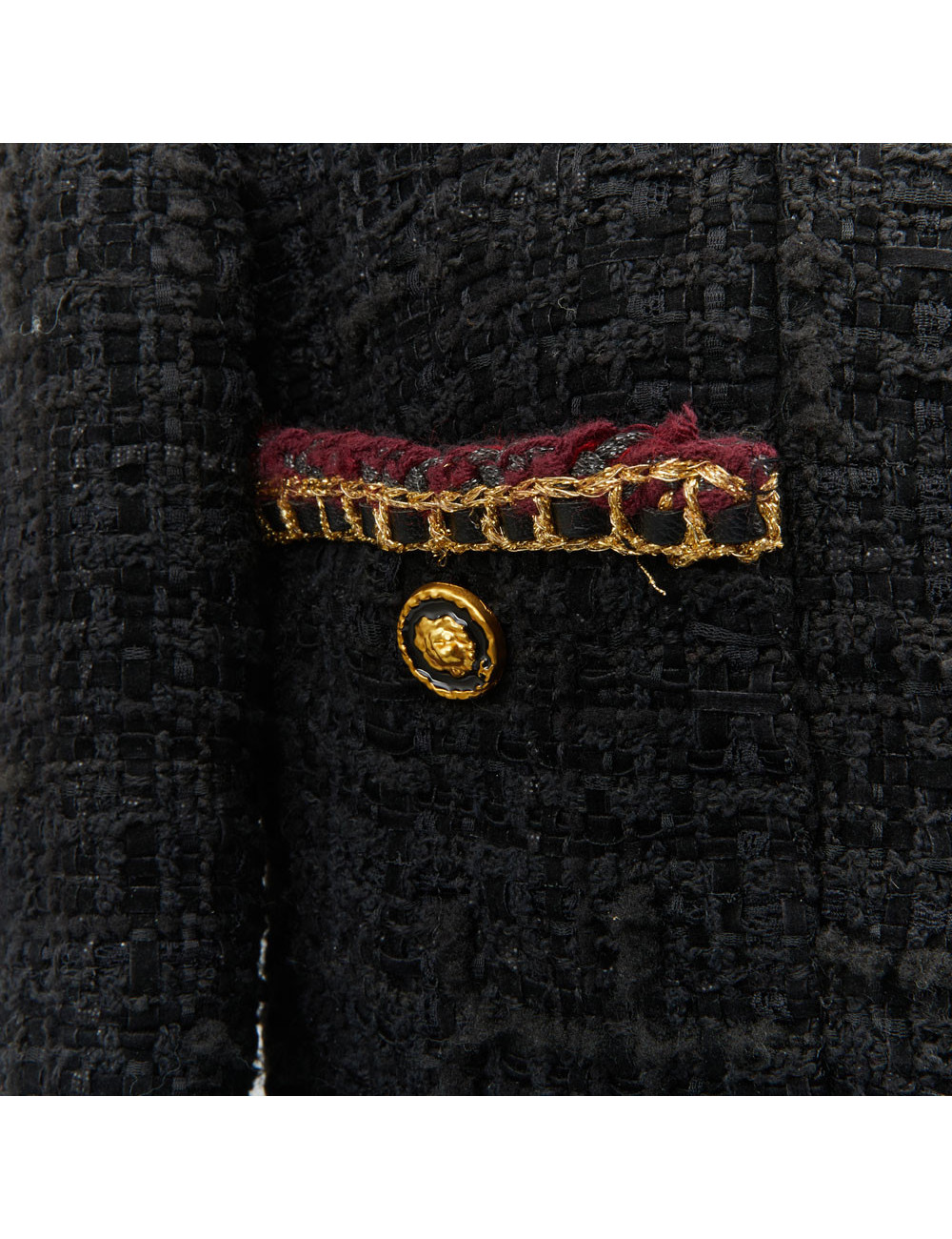 CHANEL black jacket Métiers d'Art 2020 Chateau des dames