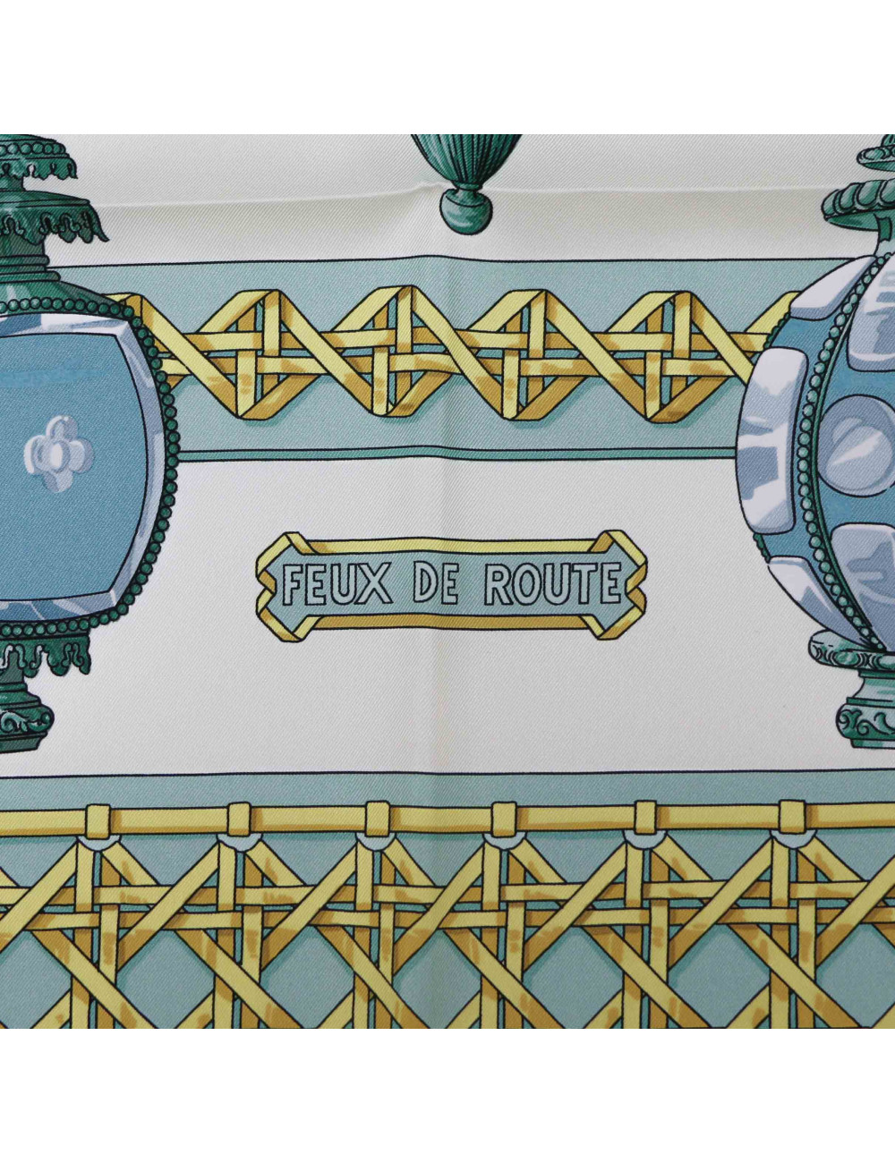 Carré HERMES Feux de route