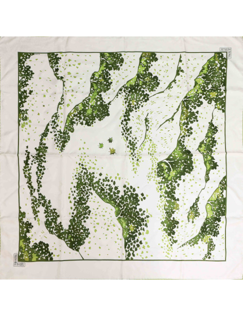 Carré Trois feuilles HERMES