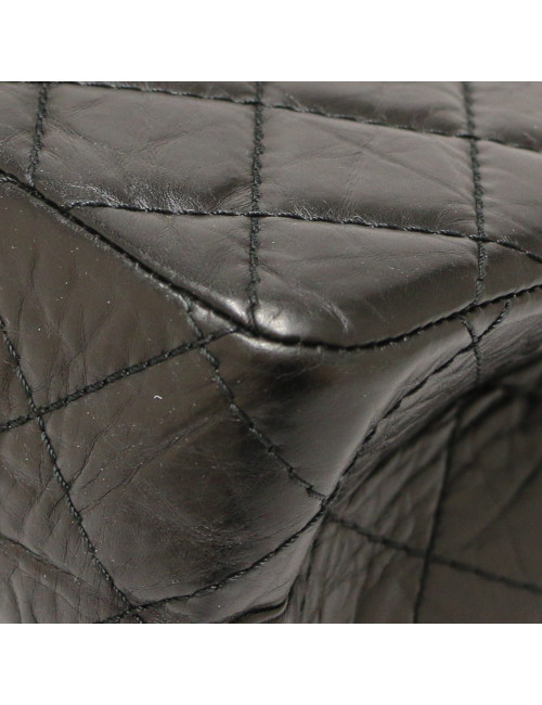 CHANEL 2.55 in black crumpled leather