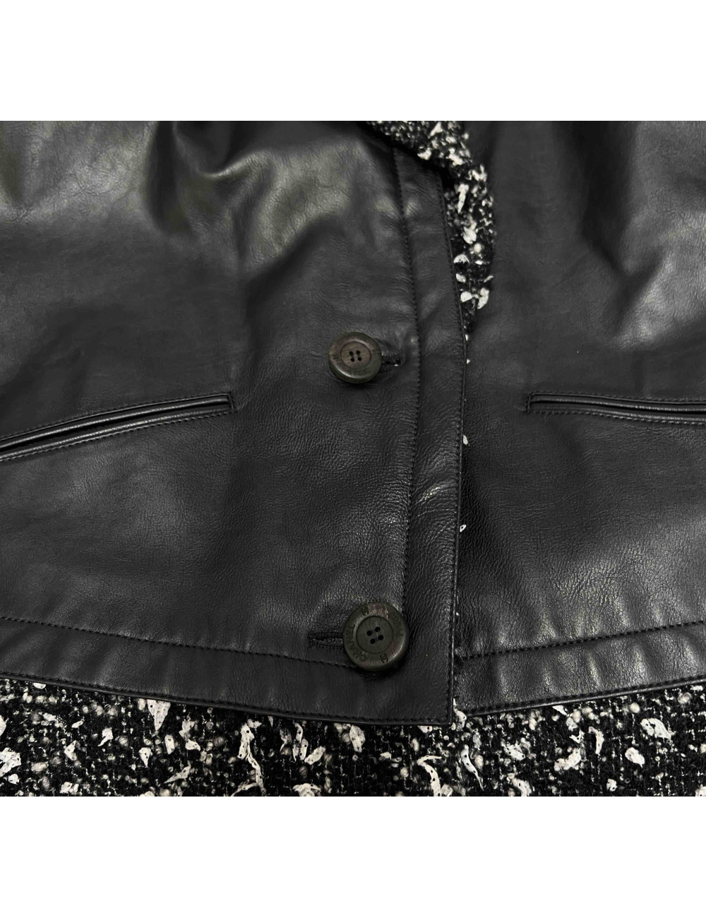 Manteau CHANEL tweed blanc et noir