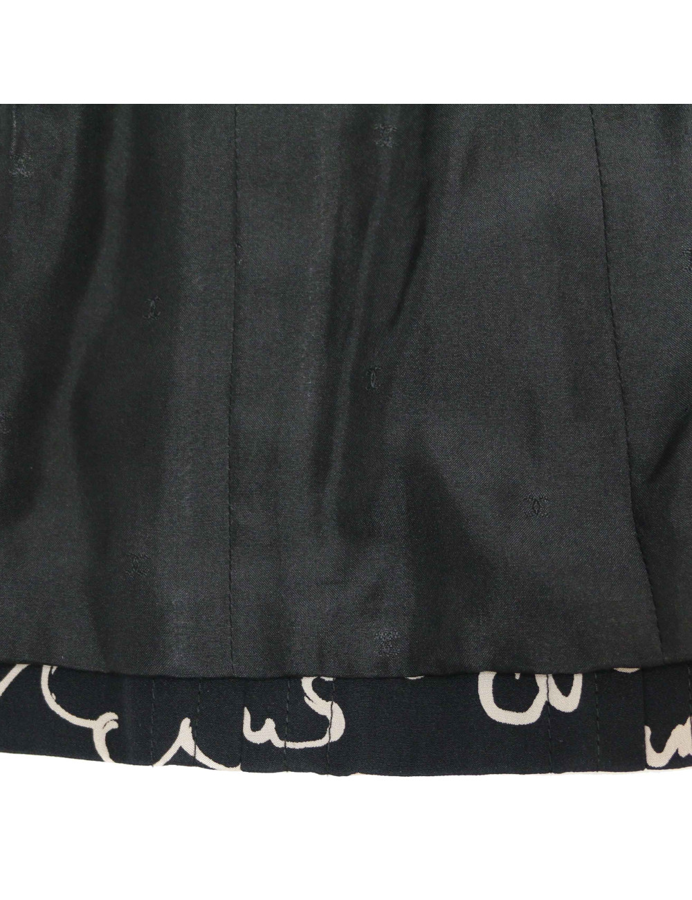 Ensemble  CHANEL T 40  short haut gainé 