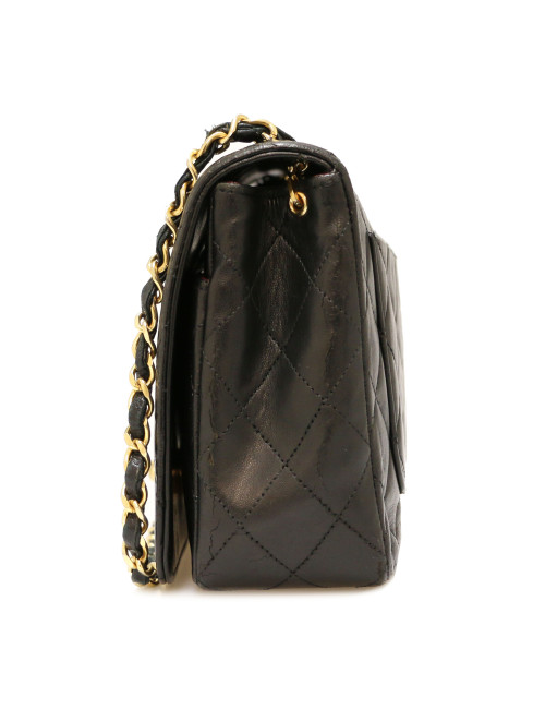 Sac à rabat CHANEL noir vintage