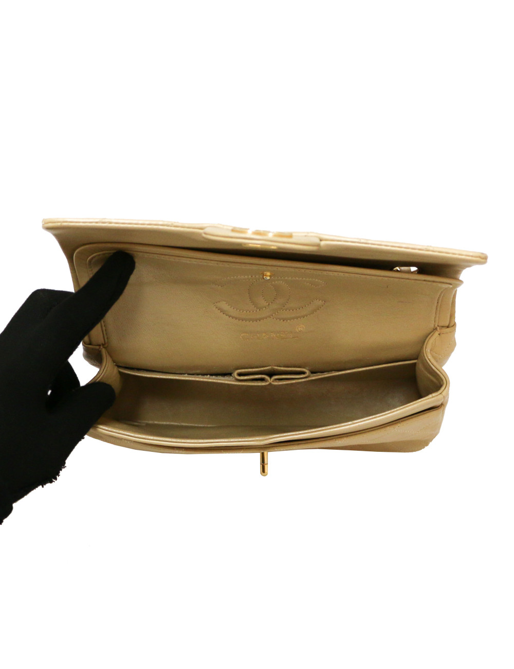 Timeless beige CHANEL cuir d'agneau