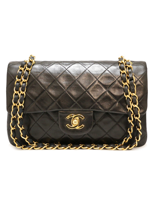 Small timeless CHANEL noir vintage