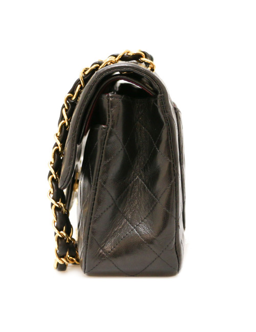 Small timeless CHANEL noir vintage