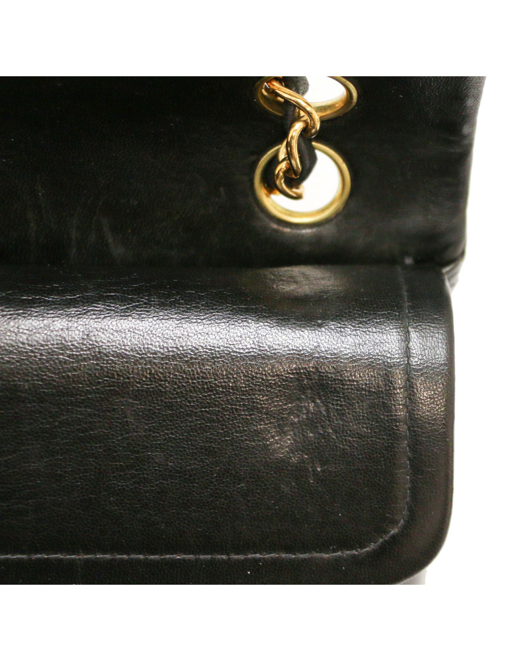 Small timeless CHANEL noir vintage