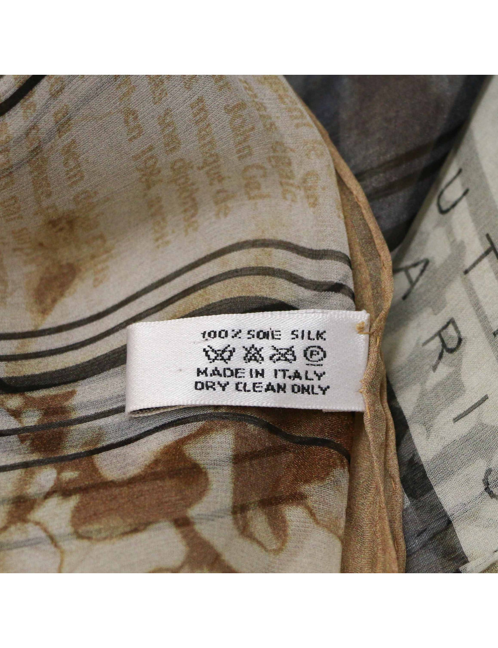 Châle CHRISTIAN DIOR voile de soie 