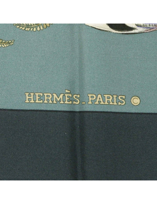 A NETTOYER Carré soie HERMES gibier