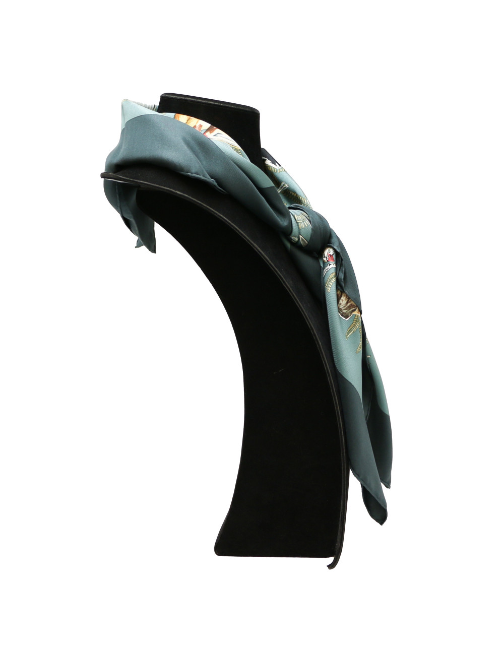 A NETTOYER Carré soie HERMES gibier