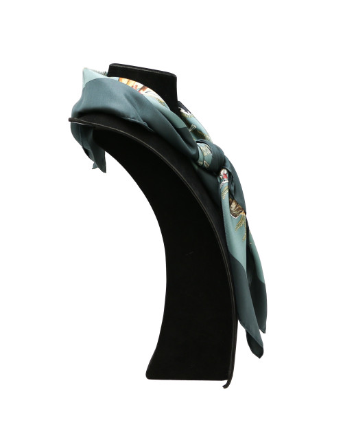 A NETTOYER Carré soie HERMES gibier