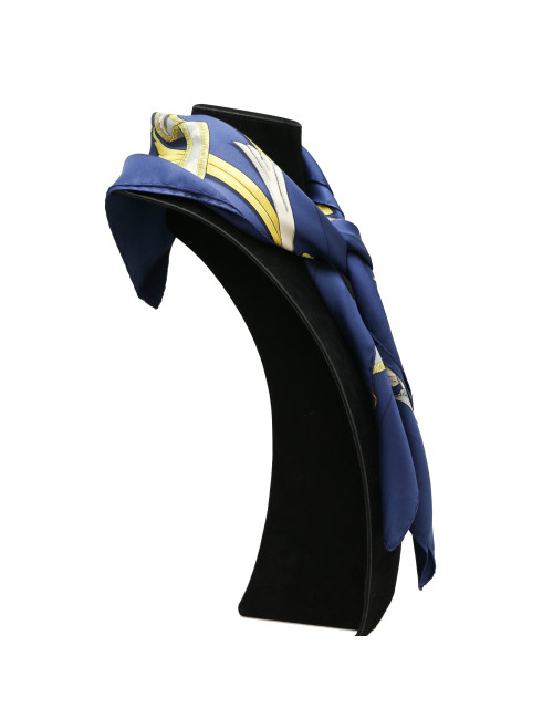 Carré HERMES soie Le mors à la conétable 