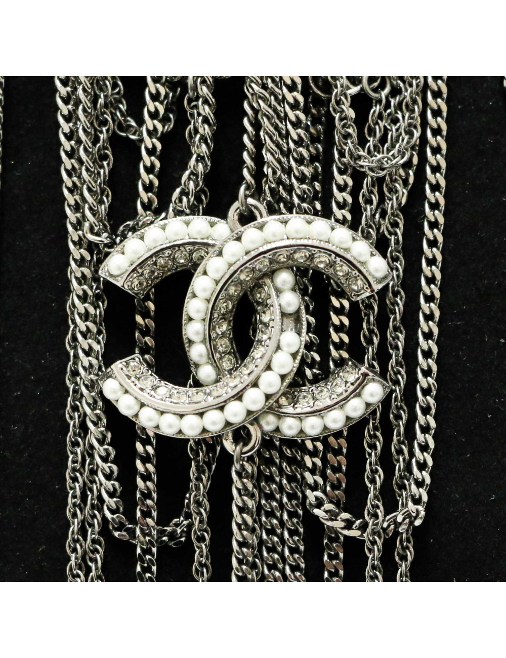 Sautoir CHANEL chaines argent noirci perles