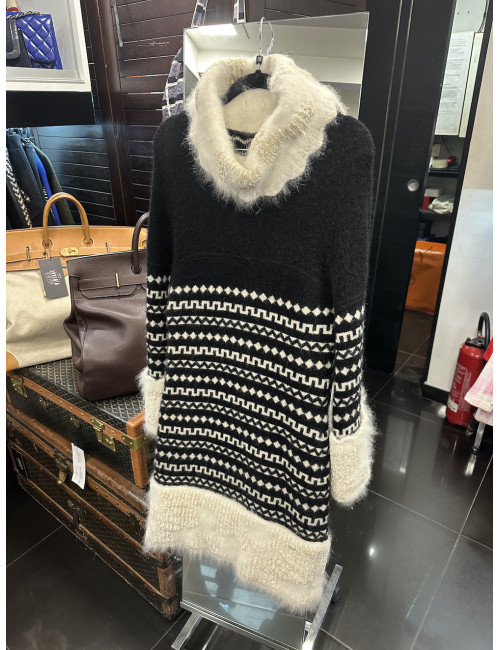 Robe pull T 38 CHANEL laine noire et blanche imprimé géométrique