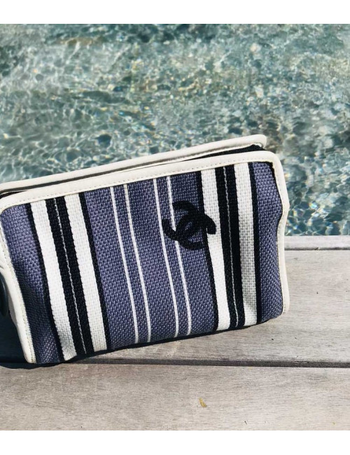 Trousse de toilette CHANEL toile