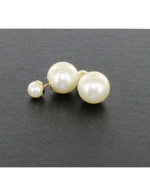 clous Mise en Dior DIOR perles nacrées