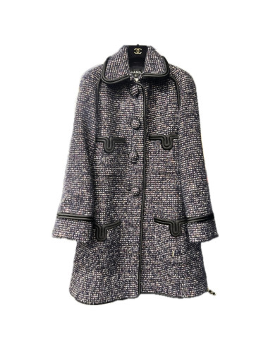 Manteau CHANEL cachemire bleu gansé de soie