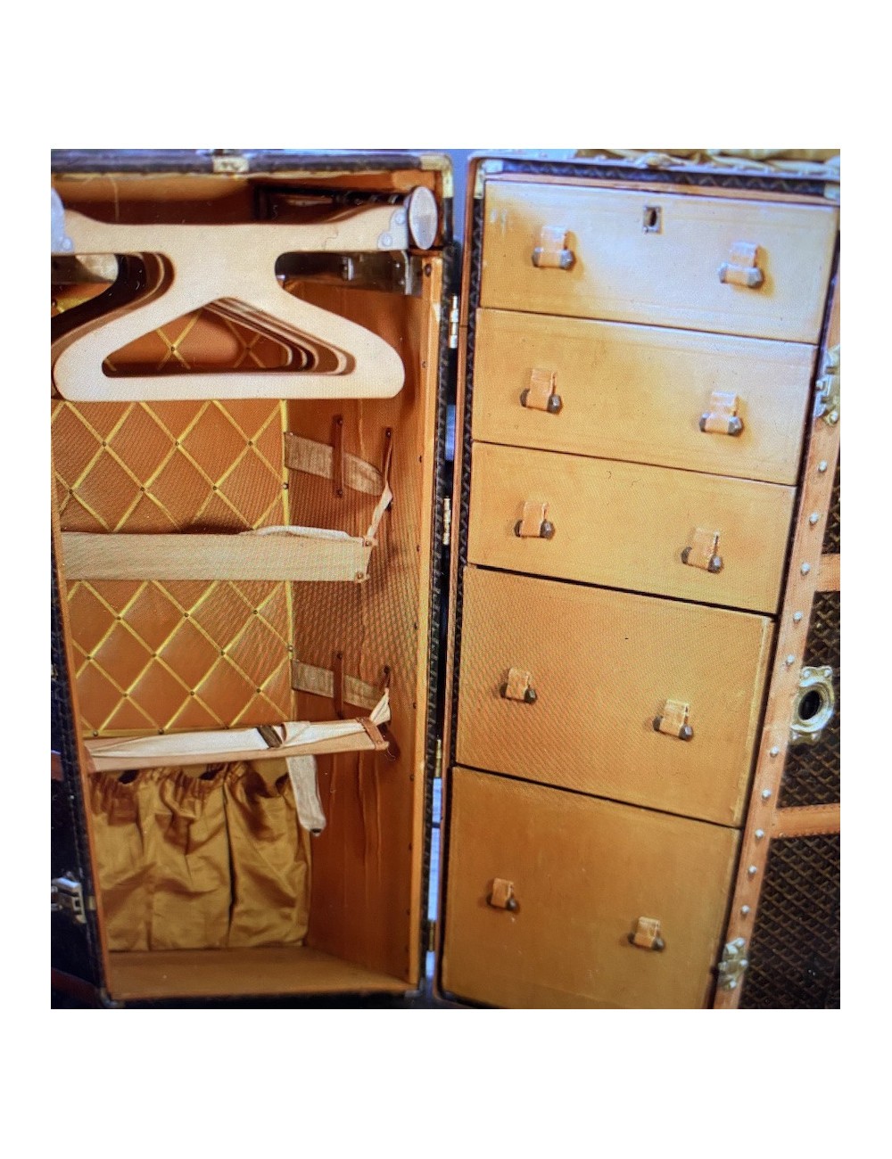 Wardrobe GOYARD Vintage