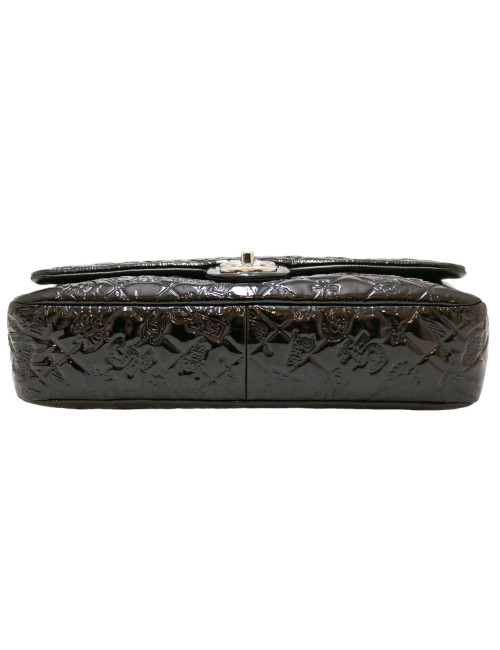CHANEL Jumbo bag embossed patent black leather