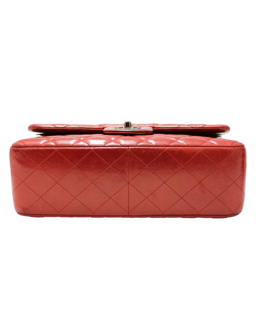 Jumbo CHANEL rouge cuir d'agneau matelassé