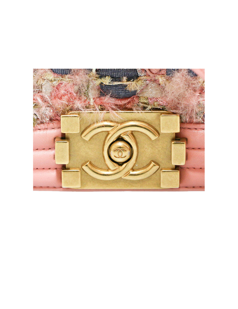 Boy CHANEL  rose tweed