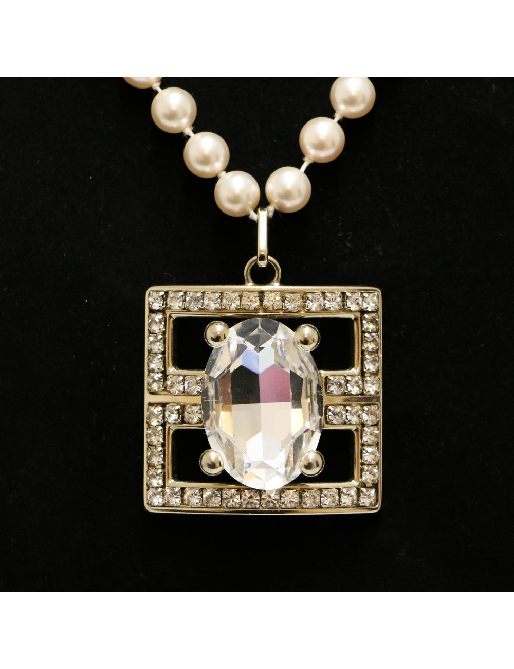 Collier VALENTINO perles brillants