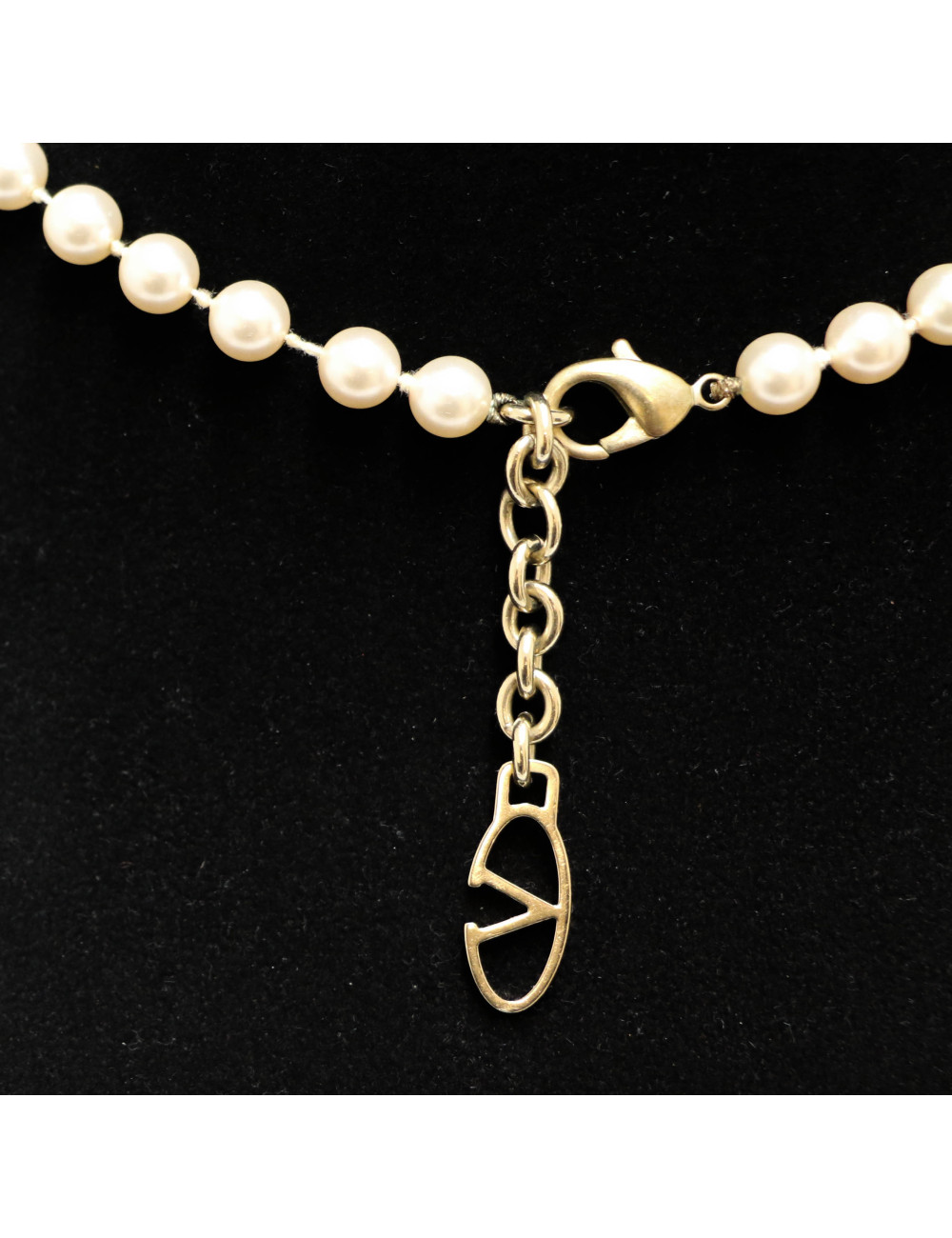 Collier VALENTINO perles brillants