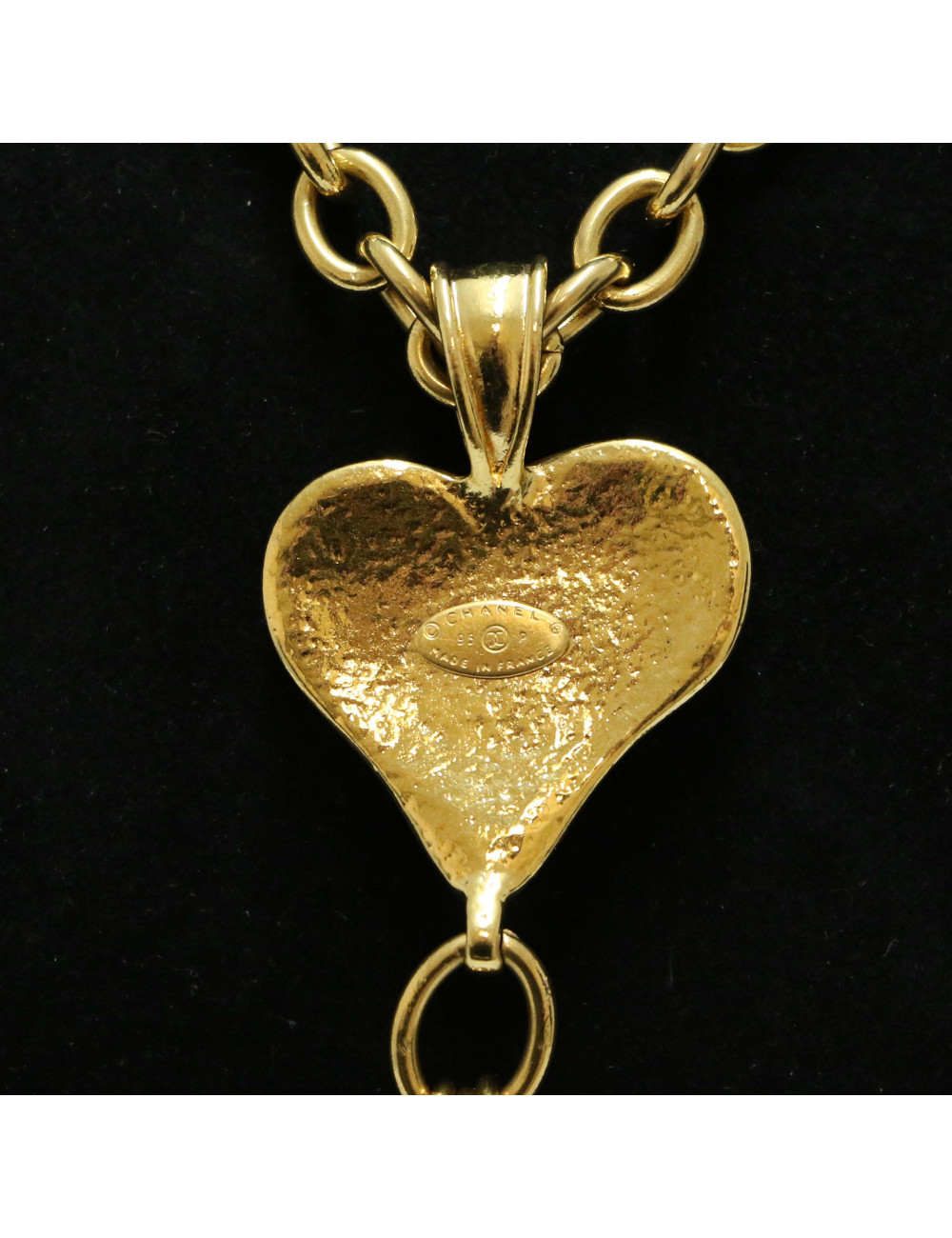 Sautoir vintage CHANEL coeur et pâtede verre