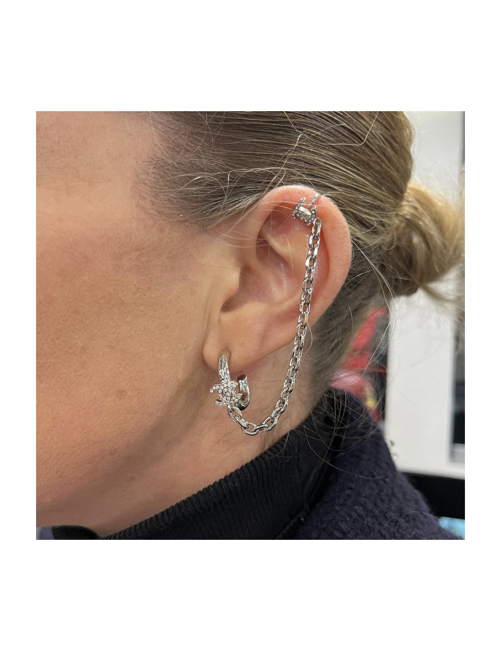 Boucles d'oreilles CHANEL chaine argent
