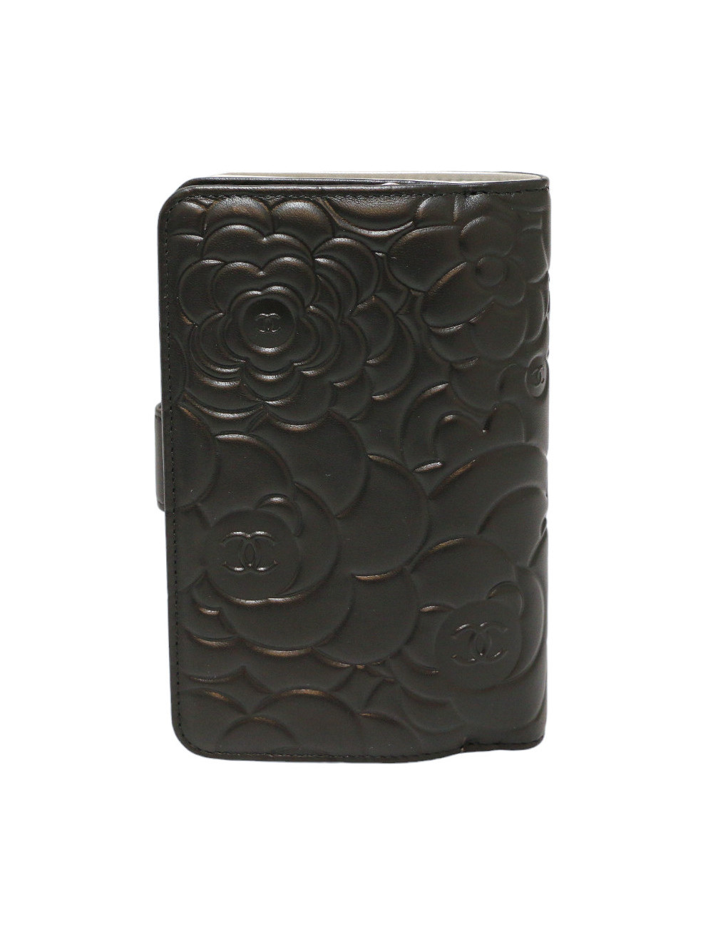 Compagnon CHANEL cuir embossé camélias