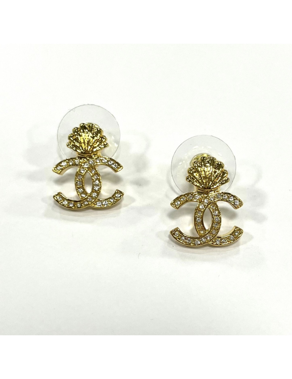 CHANEL Golden Shell Studs