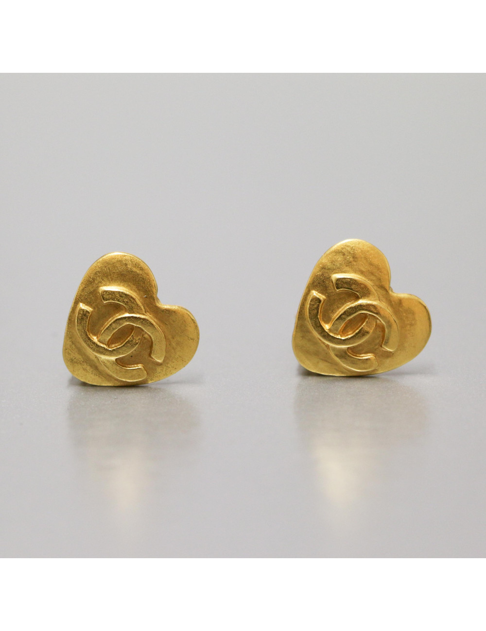 Clips coeur CHANEL dorés